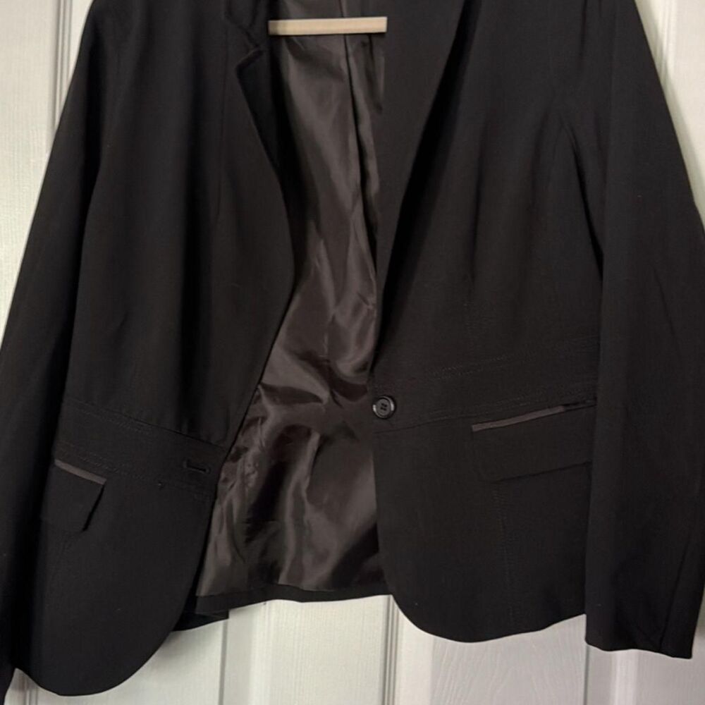 New York and co black blazer